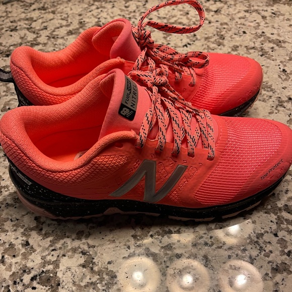 New Balance Women's FuelCore Nitrel V1 - Picture 3 of 10